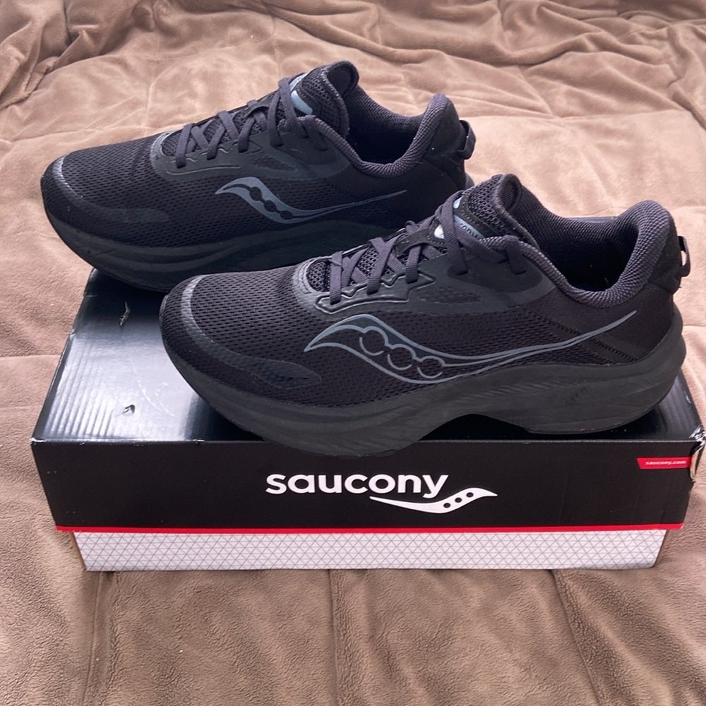 Saucony Axon3 Triple Black Men’s 9 Medium S20826-12